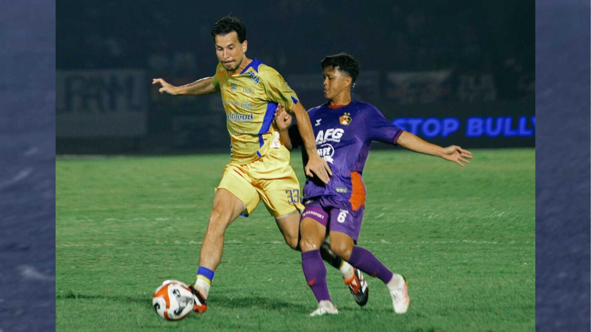 Persib Bandung Gagal Amankan Kemenangan di Kandang Persik Kediri